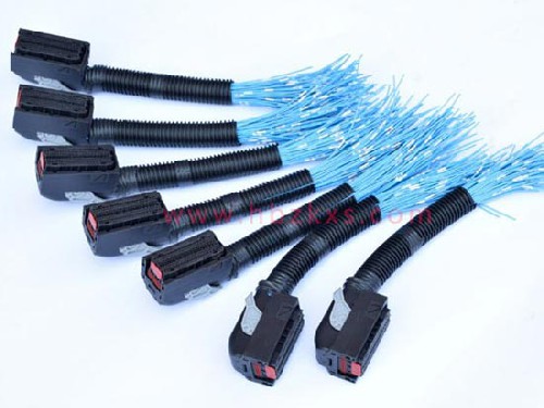 欧曼解放通用线束插头