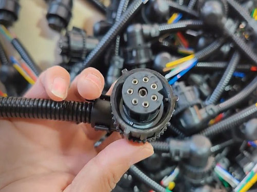 德龙大灯尾灯插头