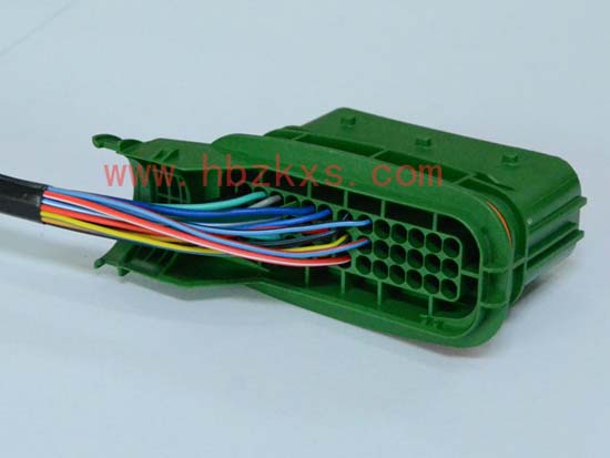 j6重卡线束车身插头