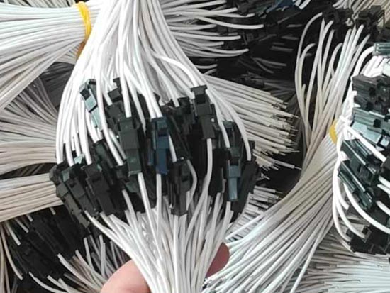 方孔式单连接线束插头