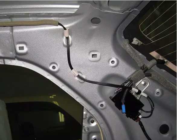 汽车线束布炕干扰线9