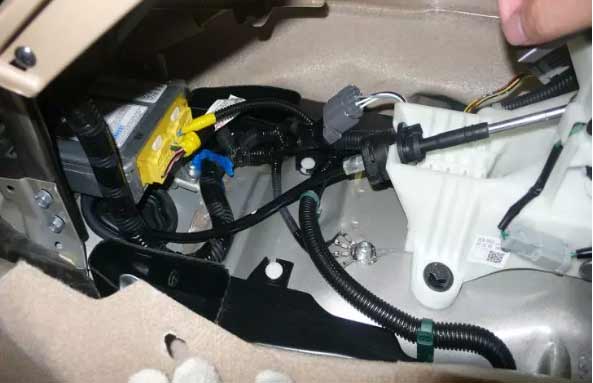 汽车线束布炕干扰线10